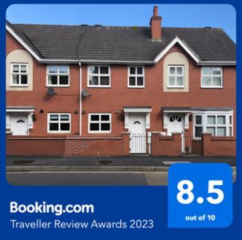 House Number 4 Sleeps Up To 4 With Smart Tvs In Every Room Уелингтън Екстериор снимка