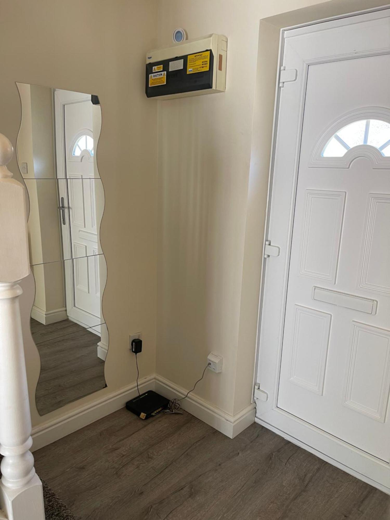 House Number 4 Sleeps Up To 4 With Smart Tvs In Every Room Уелингтън Екстериор снимка